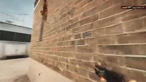 Полный выпад
Данный метод редко когда можно использовать, так же его реализации нужен большой опыт,он должен быть использован только игроком с хорошим навыком стрельбы и в подходящий момент, так как вы подвергаете себя выстрелу, потому что враг будет видеть вас полностью. Такая тактика хороша, если у вас есть CZ или P250 и вы решаете сыграть eco раунд быстрым выходом на точку.

