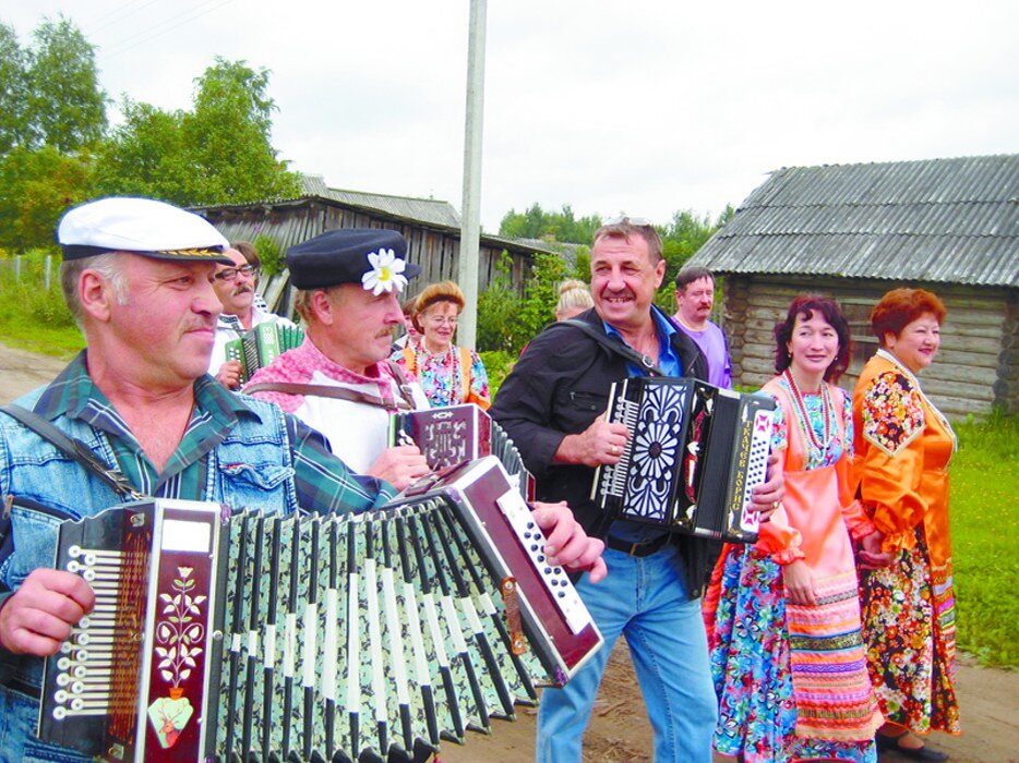 Частушки с картинками под гармонь