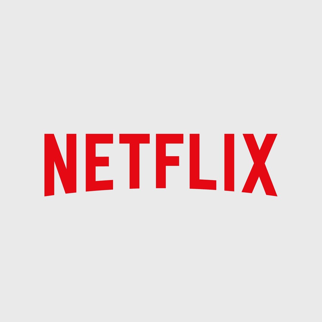 Netflix - развлекательная компания, которая с 2013 года производит собственные фильмы и сериалы.