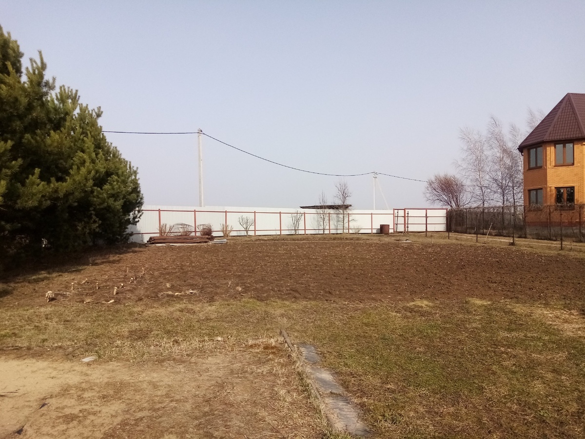 И конечно же разровнять площадку. 