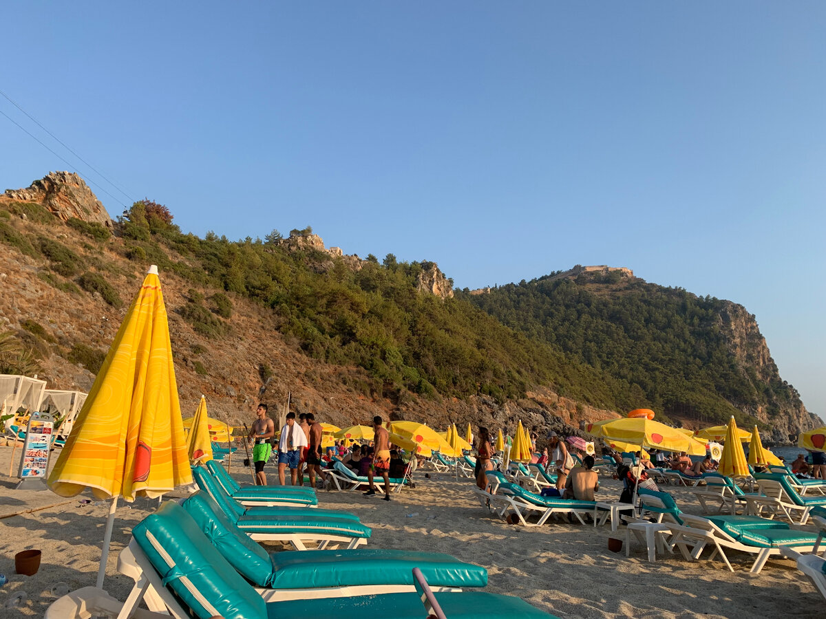 Яркие лежаки