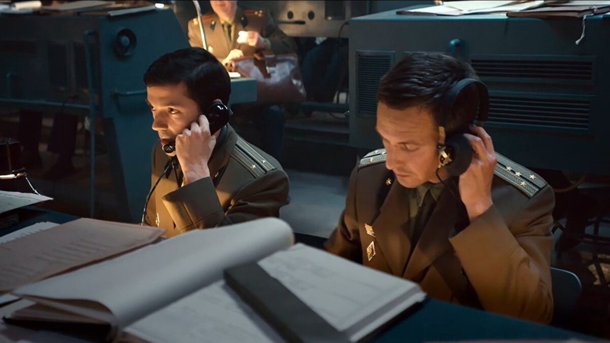 Кадр из к/ф "Время первых"