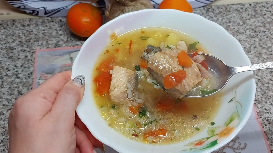 Рецепт вкусной ухи из речной рыбы