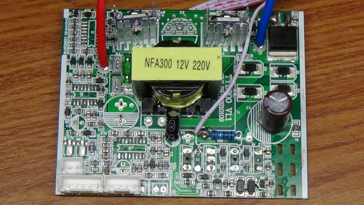 Сдул феном с платы все микросхемы