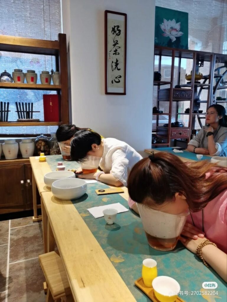 А еще можно использовать специальные чаши. TEAWALL