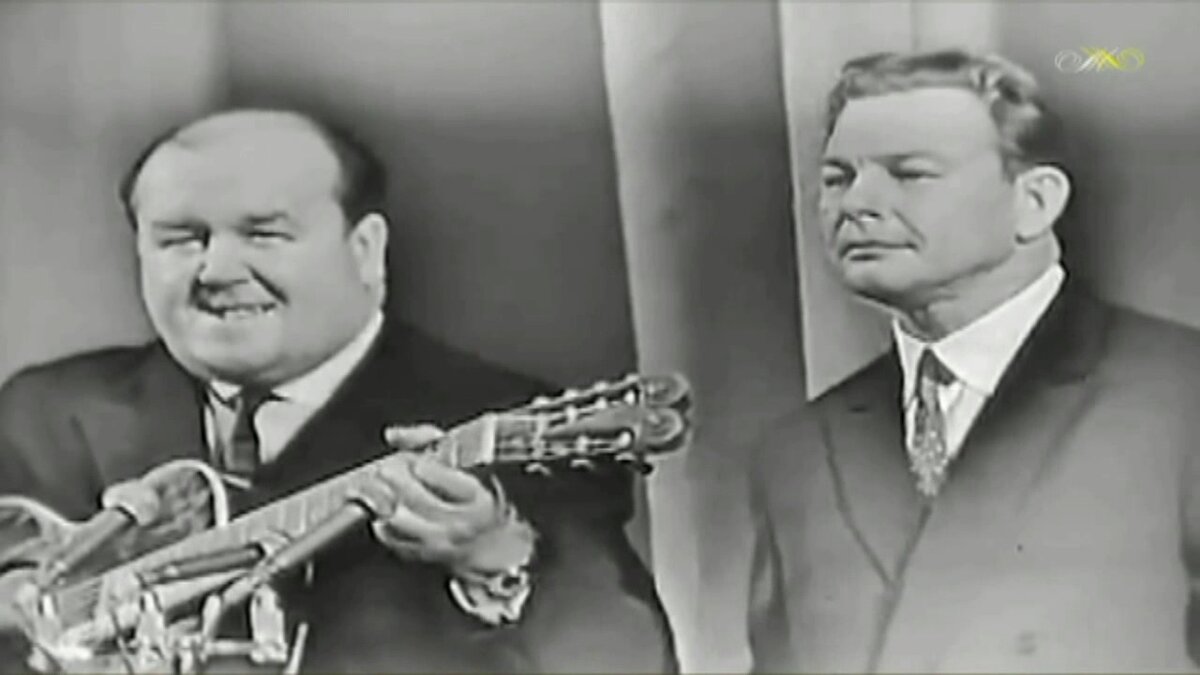 Эстрадный ансамбль под управлением владимира федорова. Саратовские переборы тихонов ноты. Шуров и рыкунин фото. Сергей захаров фото. Николай бандурин и михаил вашуков куплеты.