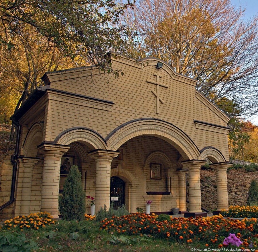 Всех скорбящих радость монастырь ставрополь. Татарка ставропольский край святой источник. Монастырь в татарке ставрополь родники. Всех скорбящих радость монастырь ставрополь. Святой источник татарка ставрополь.