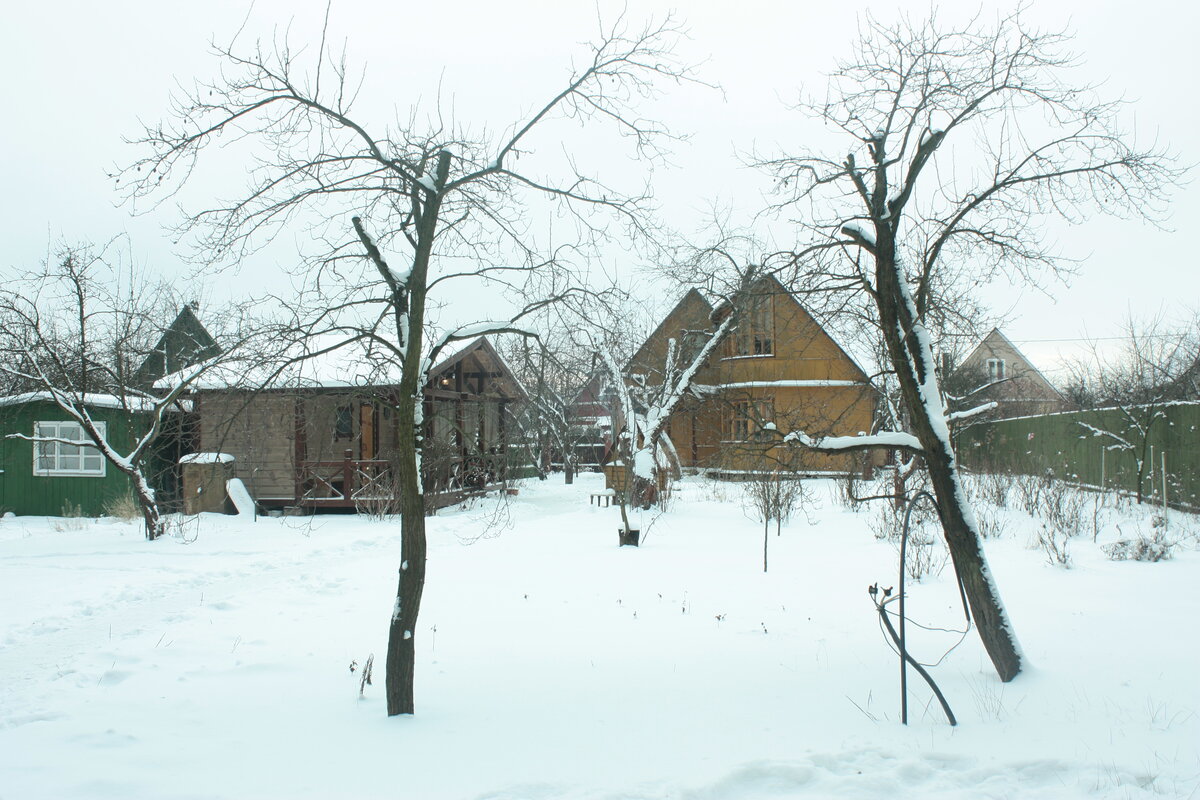 Дача зимой