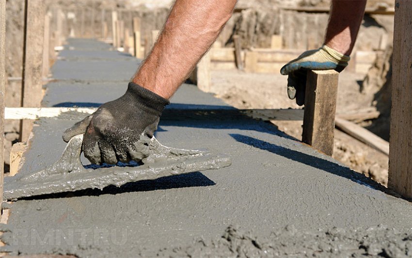 Что лучше использовать для бетона — отсев или песок?