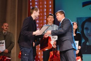 Специальные  Дипломы Оргкомитета «За волю к победе» получили перспективные молодые  игроки областных команд, а игрок команды «Арвиол» из Мурмашей Андрей  Севастьянов был награждён диплом «За вклад в развитие пэйнтбола».