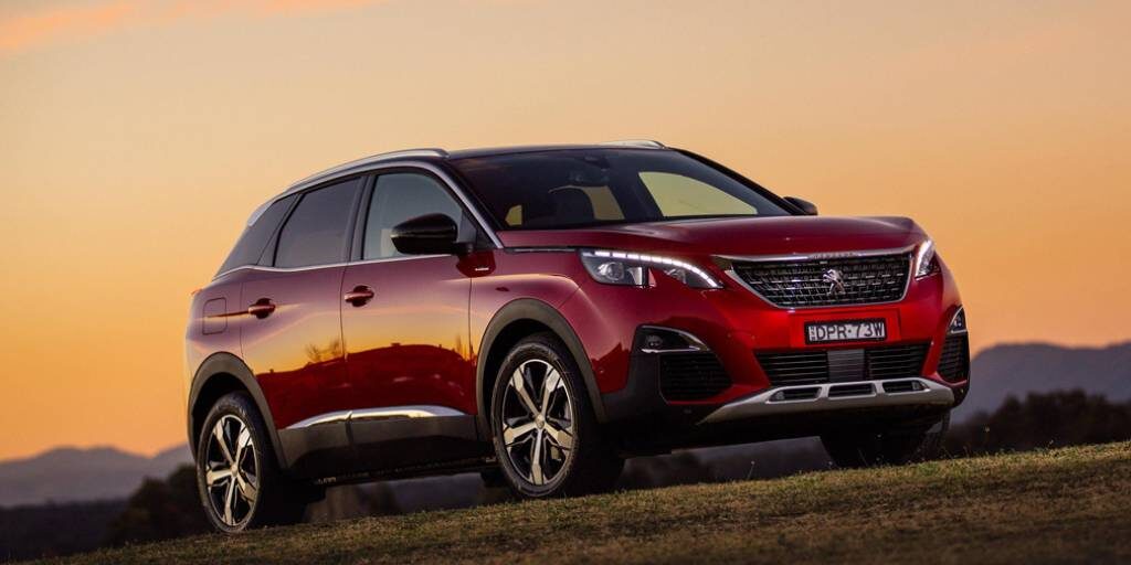 нынешнее поколение Peugeot 3008