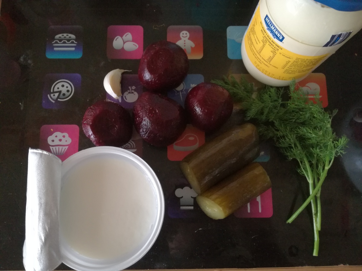 грецкие орехи  остались вне кадра)