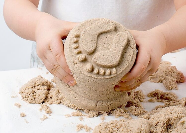 Творим с детьми: как самостоятельно сделать кинетический песок, пластилин, пальчиковые краски