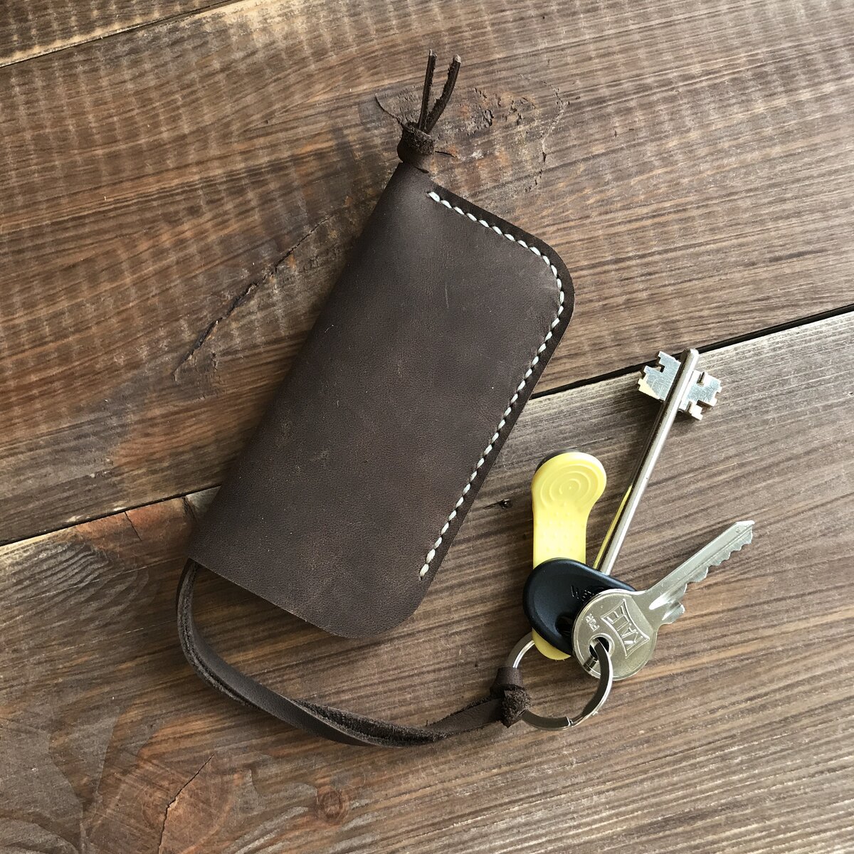 Ключница из натуральной кожи