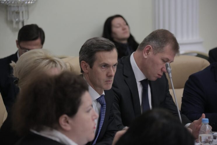 Дмитрий Федоров, министр природы и цикличной экономики Ульяновской области (в центре)