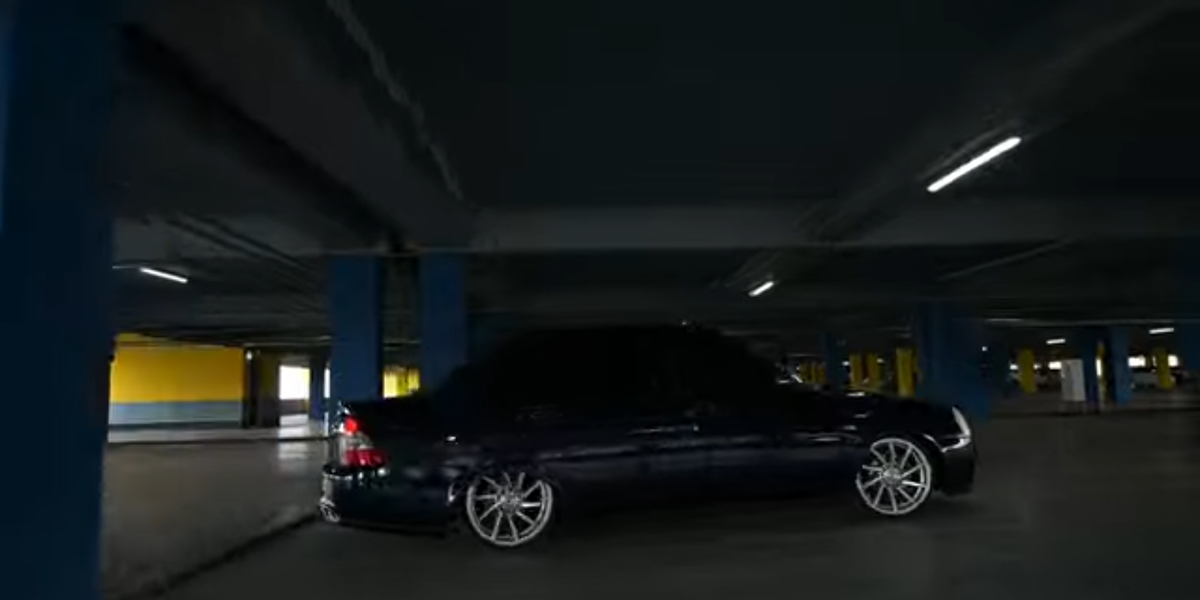 Тачка смотрица супер но за лям моглибы и тормаза дисковые поставить и панель в диоды , мотору жизни дать, а так как кому нравится. .