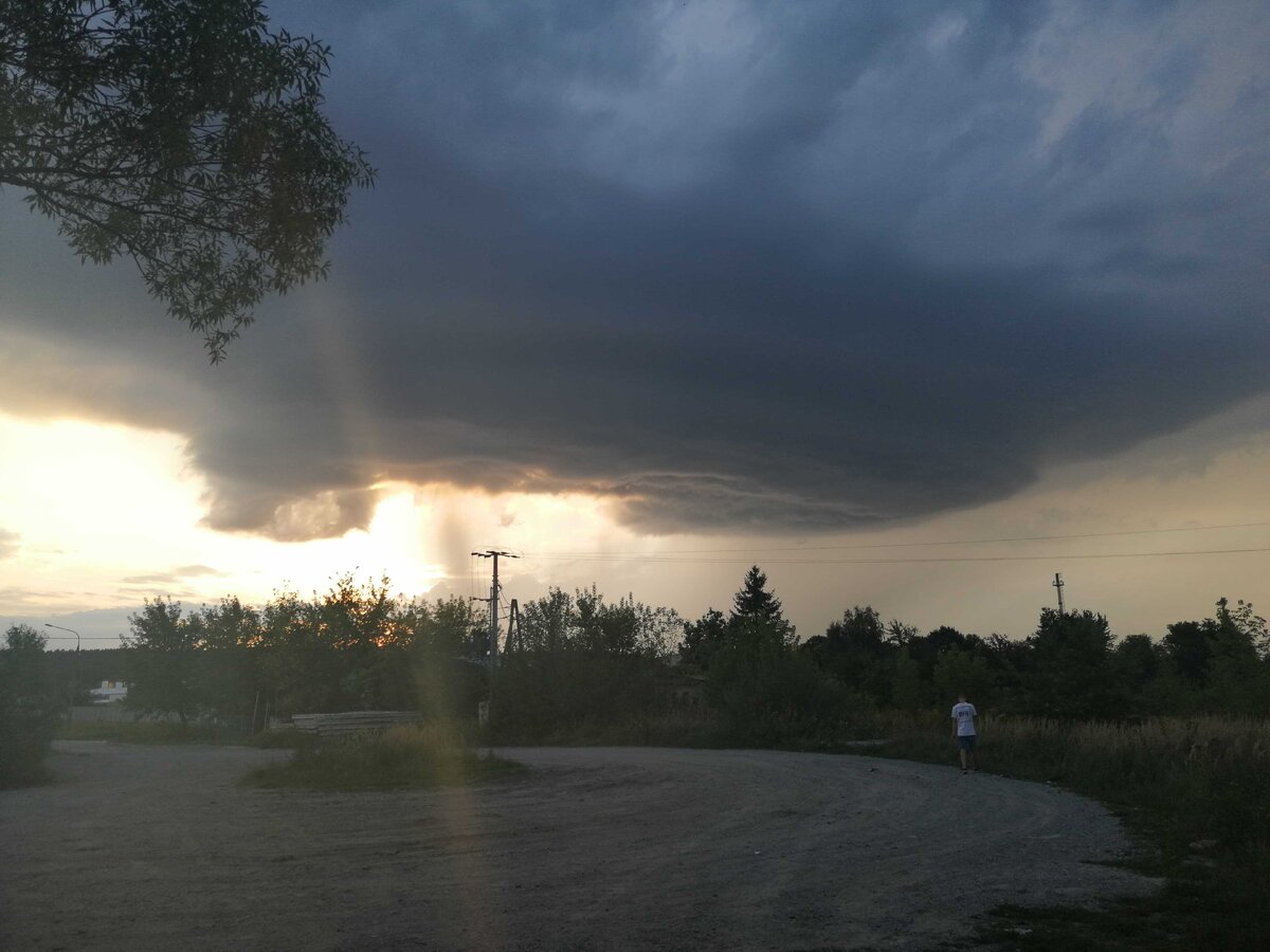 Источник: @severeweatherEU 