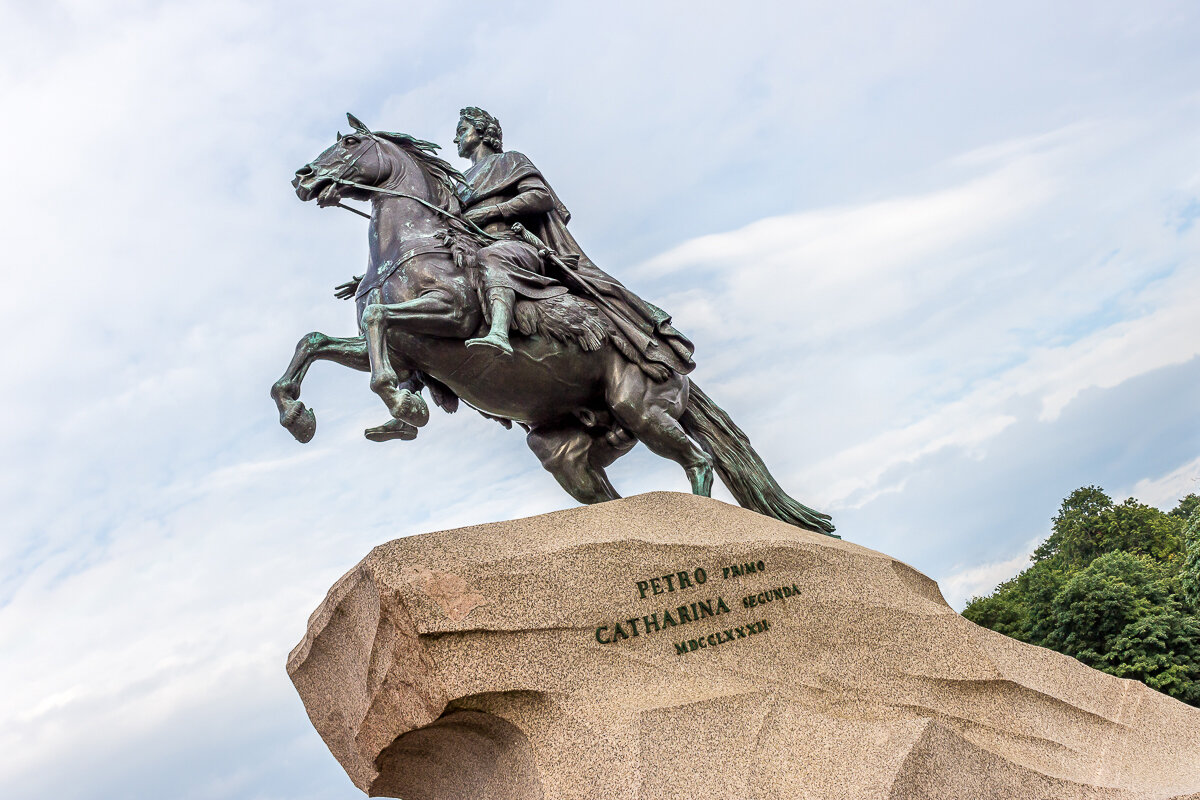 памятник петру i в санкт петербурге