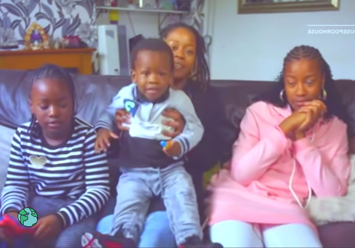 Англичанка одна воспитывает троих детей 