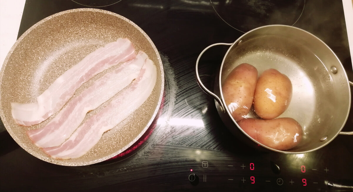 Картофельные корзиночки с сыром, беконом и яйцом!