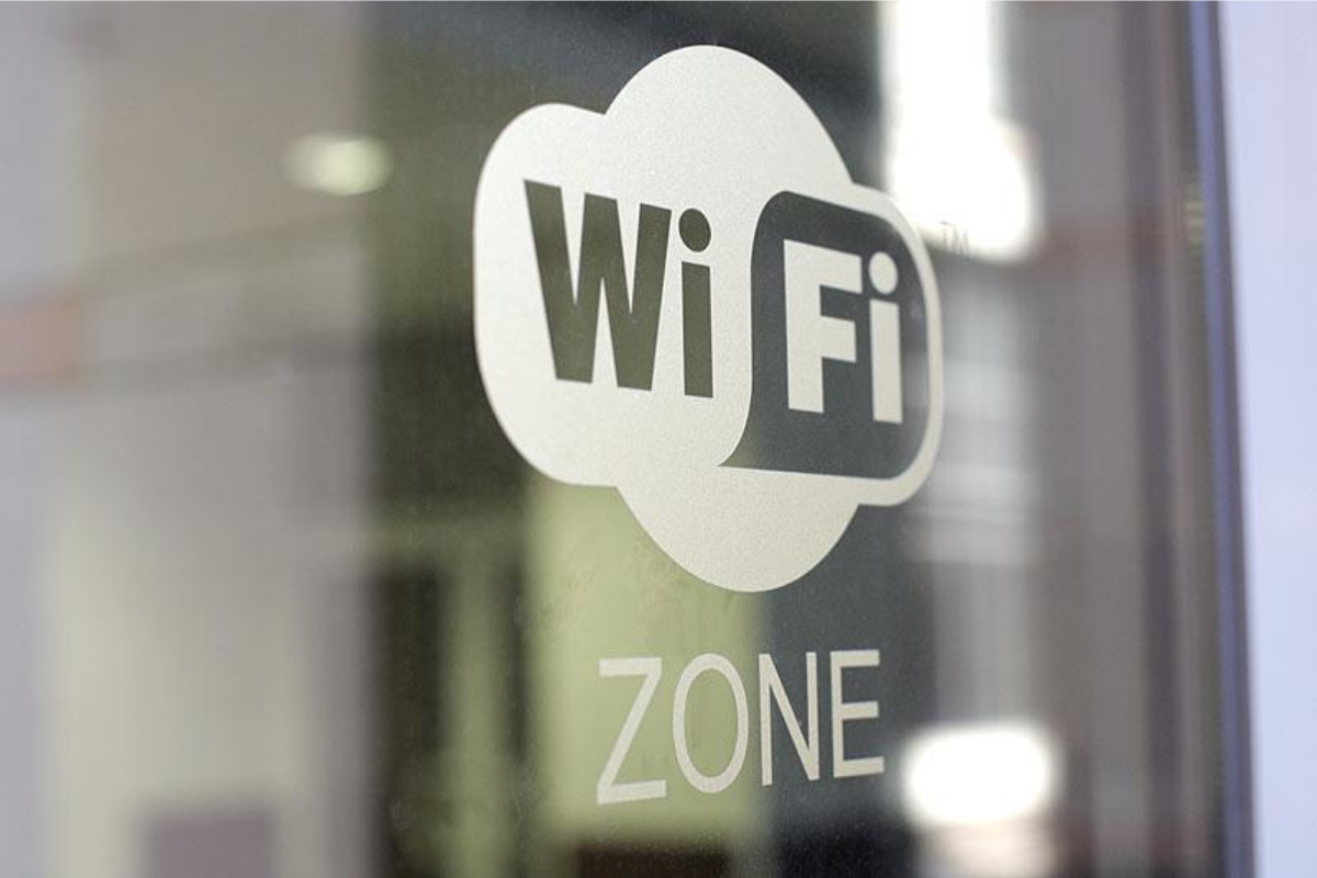 Wi fi гостевой. Вай фай. Наклейка "Wi-Fi". Табличка "Wi-Fi". Вай фай зона табличка.