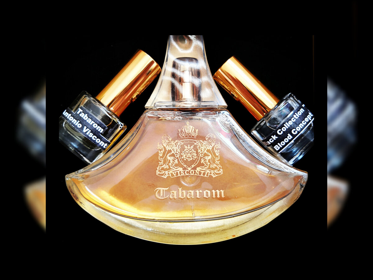 Фото как и сам аромат  из личной коллекции. Аромат доступен для знакомства на AromOteca.ru  в виде пробников от 1 мл