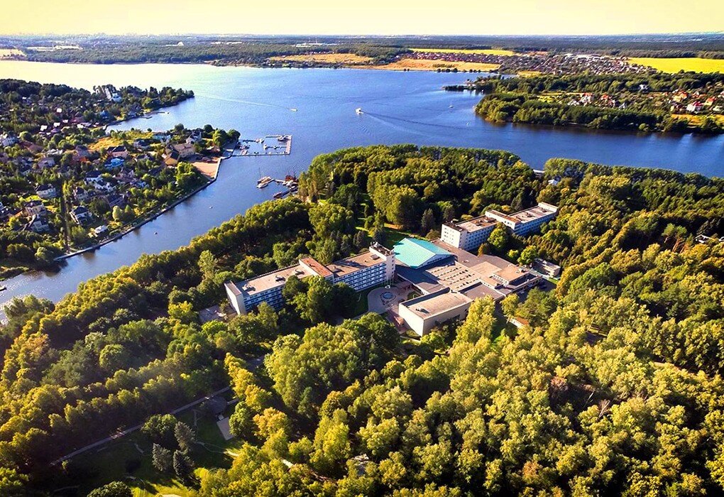 Вид сверху на одно из мест отдыха. Фото delfin-tour.ru