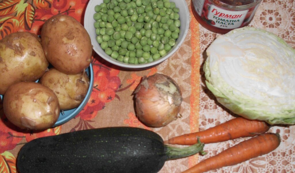 Набор продуктов для приготовления летнего овощного рагу. Личное фото автора канала Житейская проза