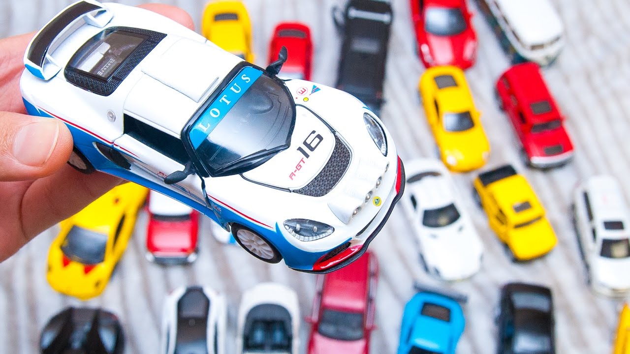 Машинки которые запускаются. Хот вилс эвакуатор. Машинки для мальчиков. Бугатти спойлером игрушка на пульте управления. Полесье mini cooper с прицепом.