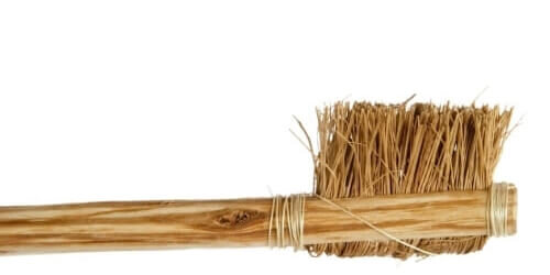 Бамбуковая щетка. Источник фото: dientesano.es