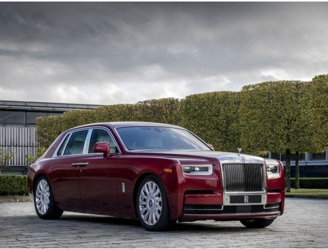 Мерседес Rolls Royce Phantom 2021