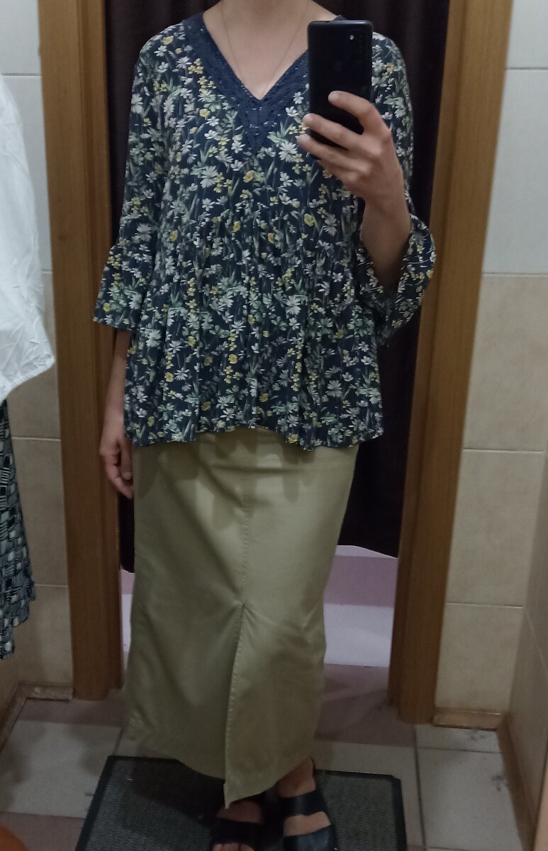 Есть что-то цыганское) но, мне было комфортно в +28