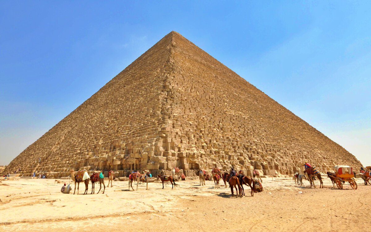 Пирамида Хеопса, римский Колизей, Великая Китайская стена — как и много веков назад эти сооружения продолжают свидетельствовать о невероятном могуществе народов, которые их построили.
