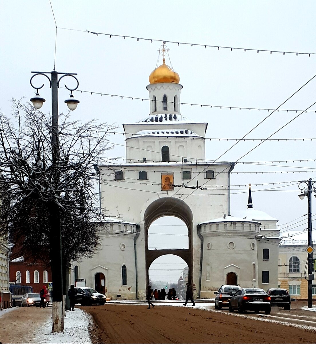 Золотые ворота во Владимире 12 век.