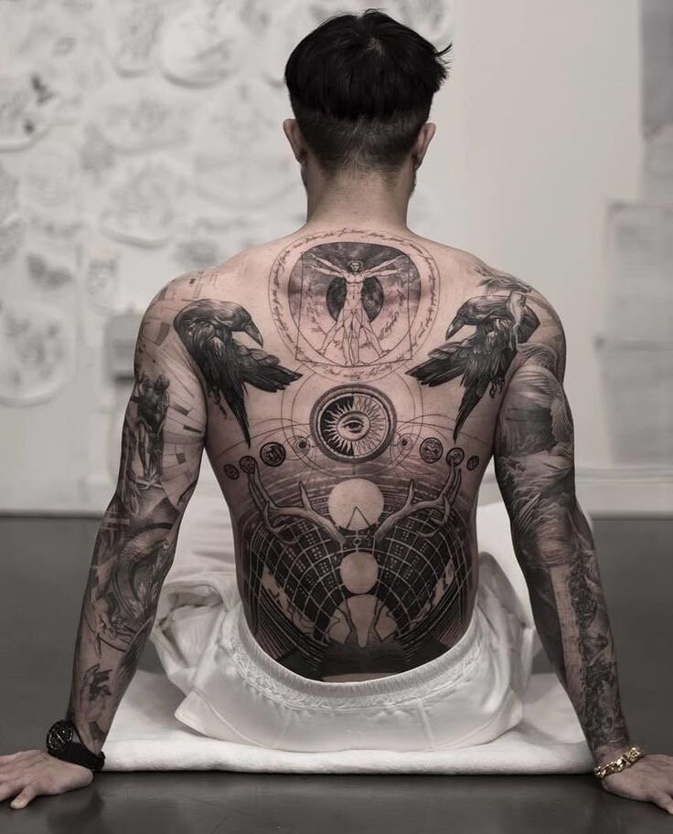 Художественная татуировка в Казани от тату мастера Сергея Воробьева