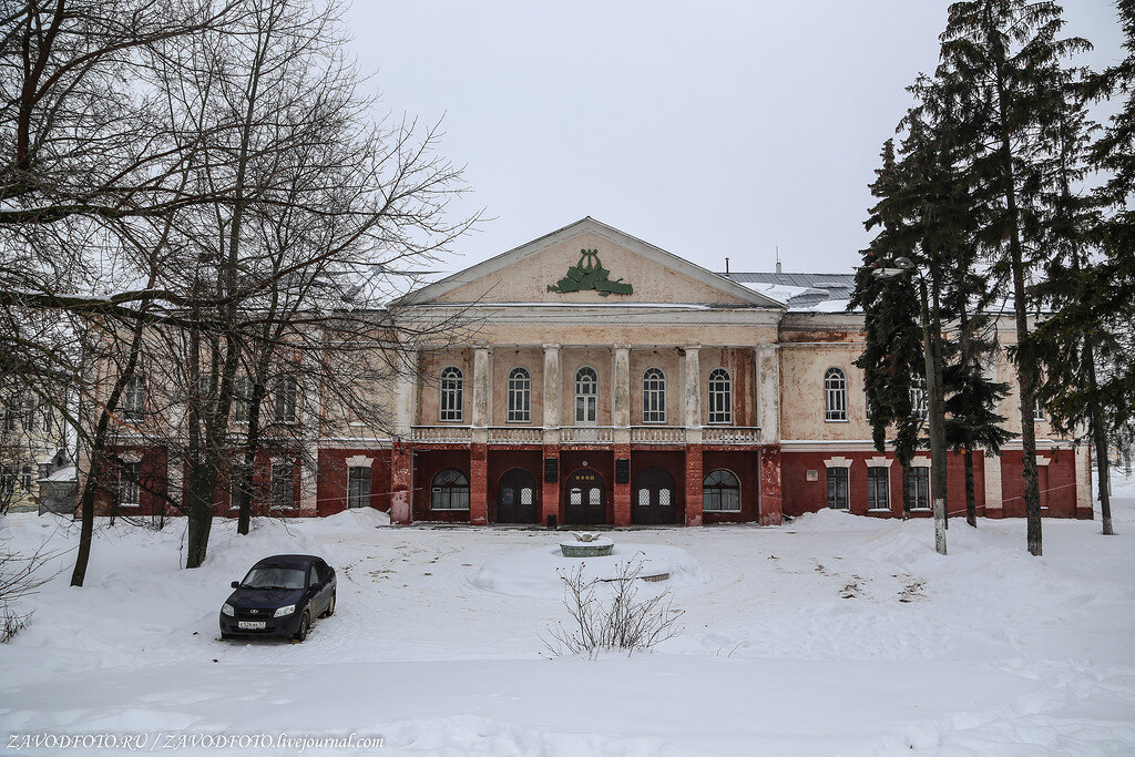 Ливны область. Дом культуры Ливны Орловская область. Город Ливны ДК. Городской дом молодежи г. Ливны Орловской области. Город Ливны Орловской области 1586.