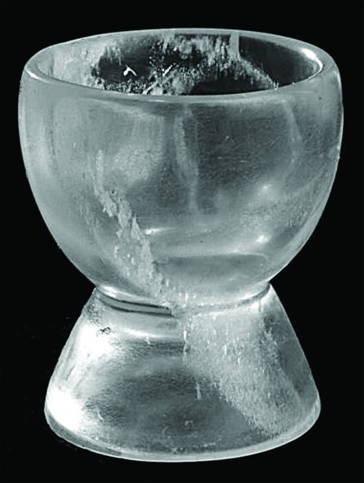 ОБЩАЯ ГОБЕЛЬ Исследователи разсмотрели поверхность этого реального доколумбового артефакта, что помогло им определить поддельность  хрустальных черепов. Credit: Museum of Oaxacan Cultures