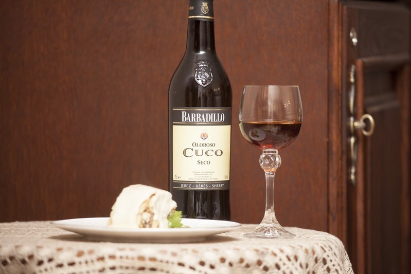 Barbadillo Cuco Oloroso Seco с курино-грибным штруделем. Фото Артема Аванесова, «У Покровки»