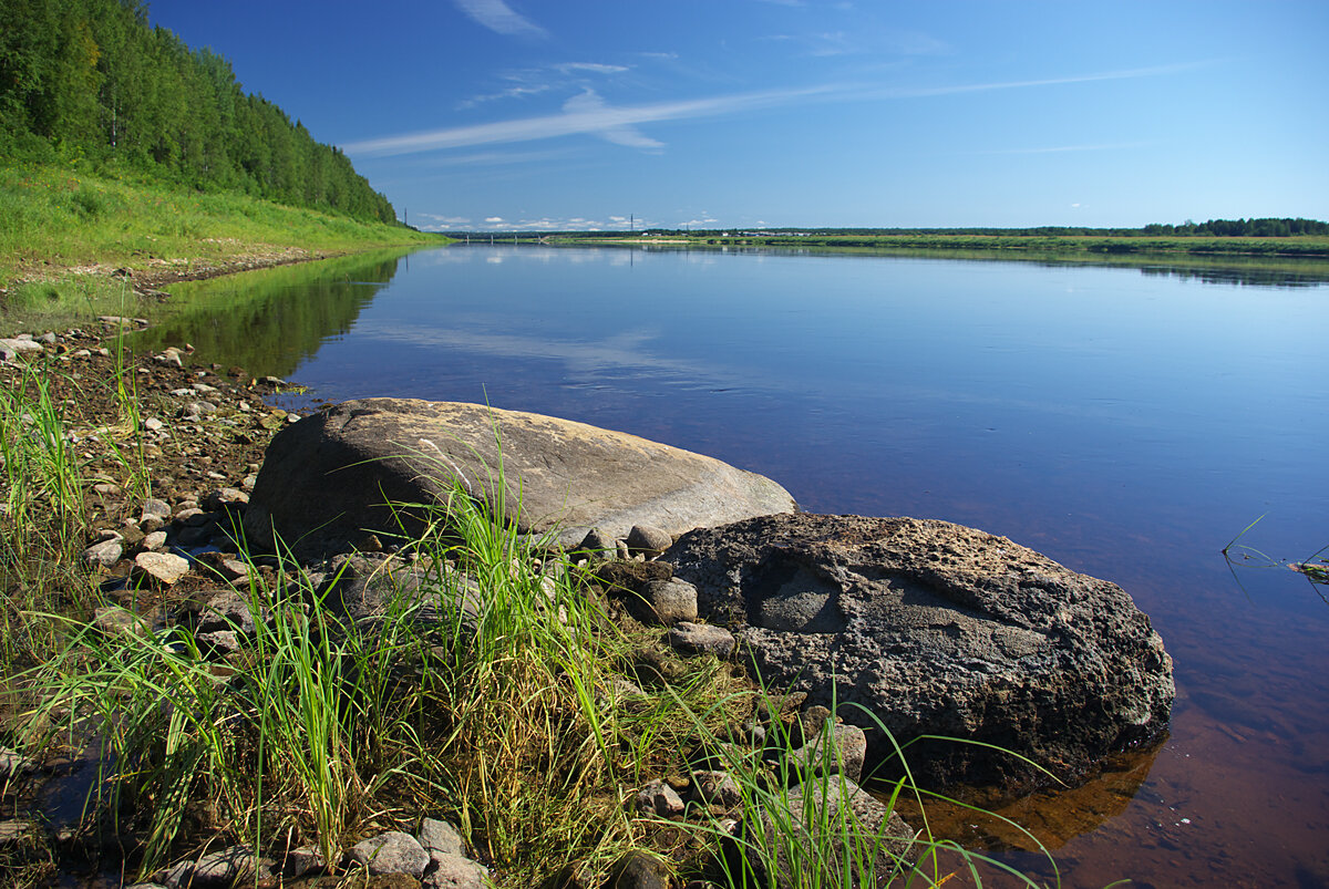 Архангельск река. Река Пинега Пинежского района. Река Пинега Архангельская область. Река Пинега Архангельская. Северная река Пинега.