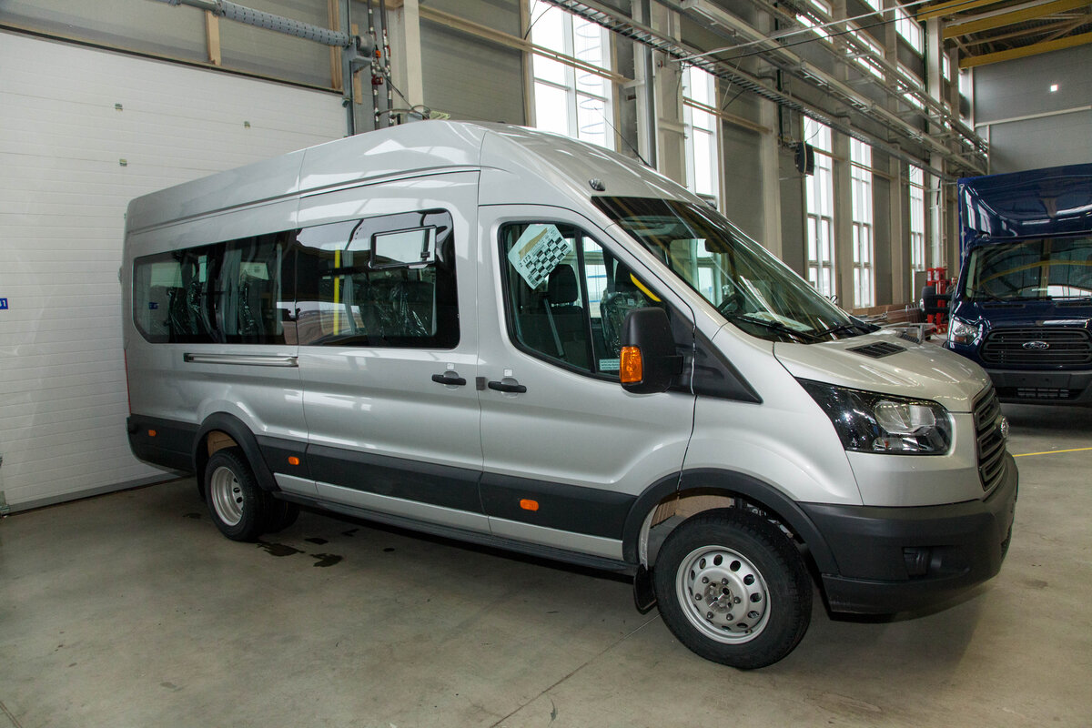 Сборка форд транзит. Ford Transit пассажирский 2021. Ford Transit Minelum 200 2006ferado. Ford Transit Елабуга. Грузовики 1200*800 Форд Транзит.