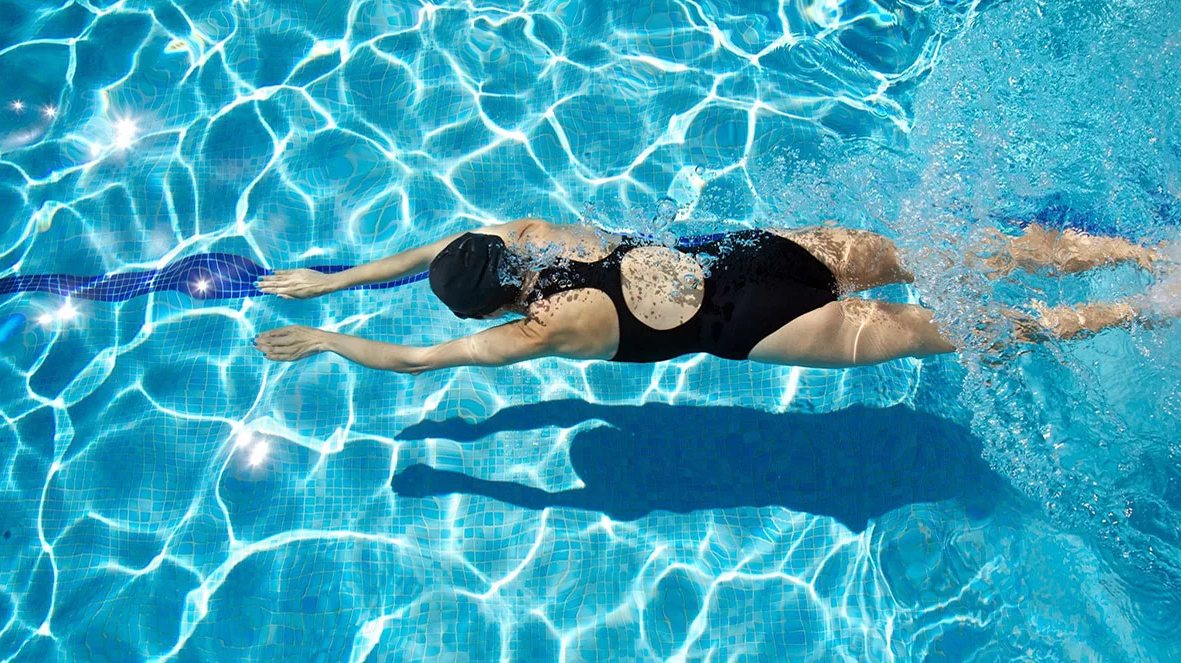 Можно ли плавать в воде во время месячных? | Медицинская экосистема Врачи Онлайн