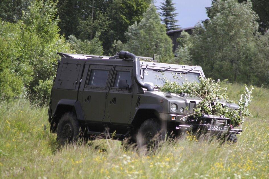 Рысь военный автомобиль