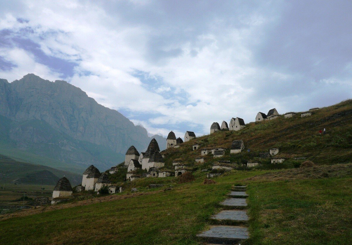 Даргавский некрополь
