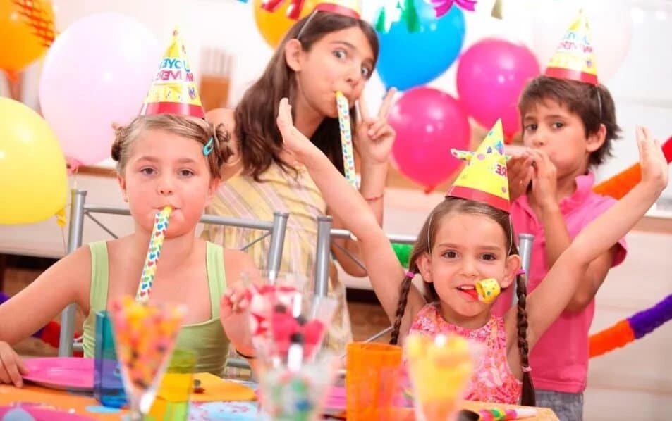 Выбрать подарок для девочки на 7 лет не так и просто