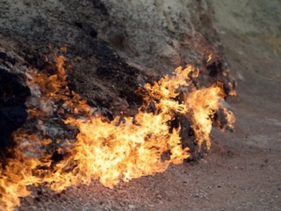 Природный вечный огонь. Картинка с ресурса TripAdvisor