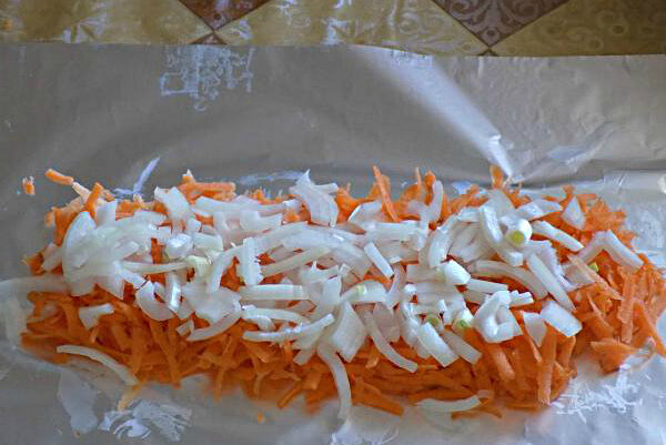 скумбрия с овощами запеченная в духовке, рецепт с фото