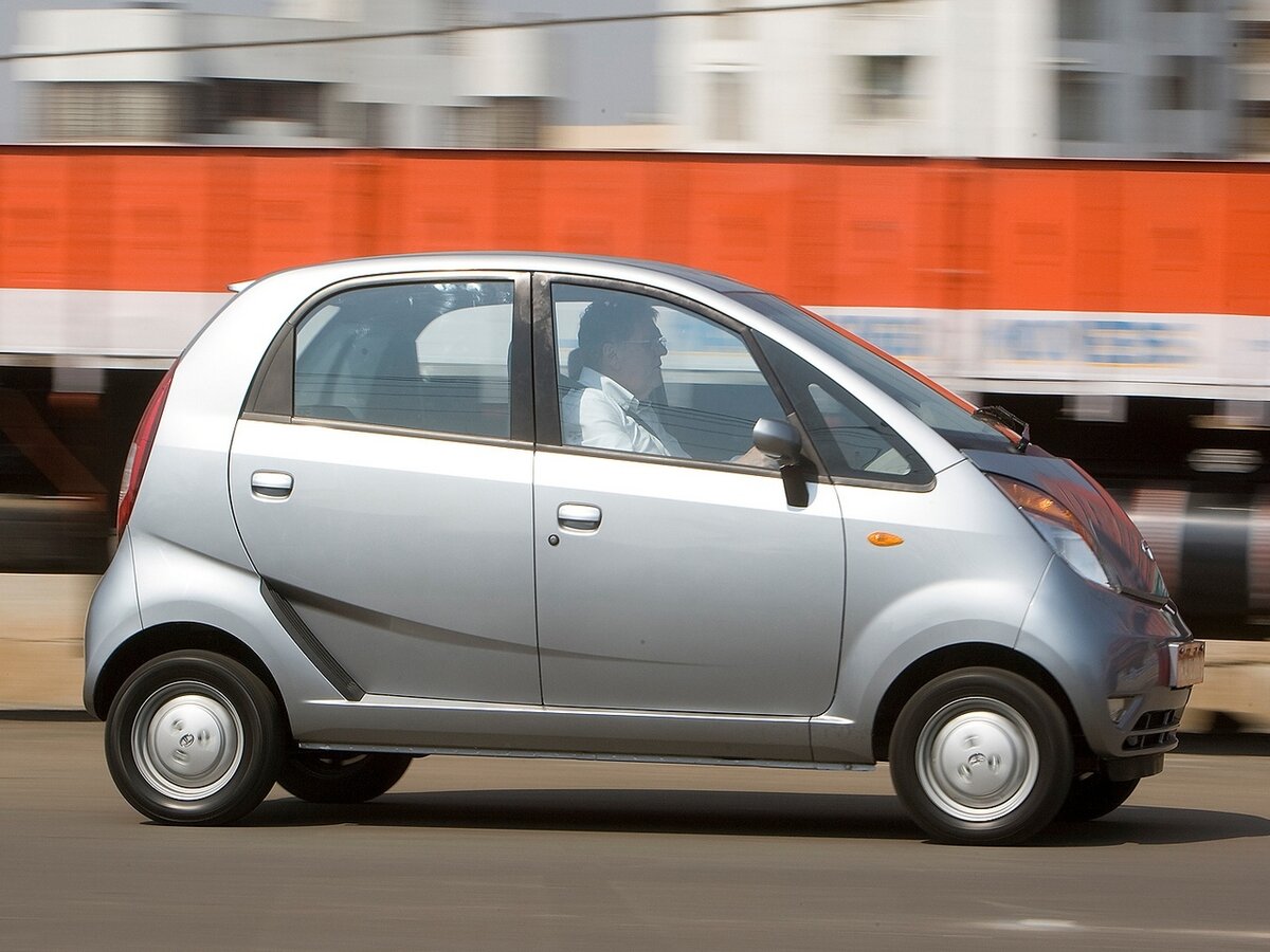 Самый дешевый автомобиль Tata Nano