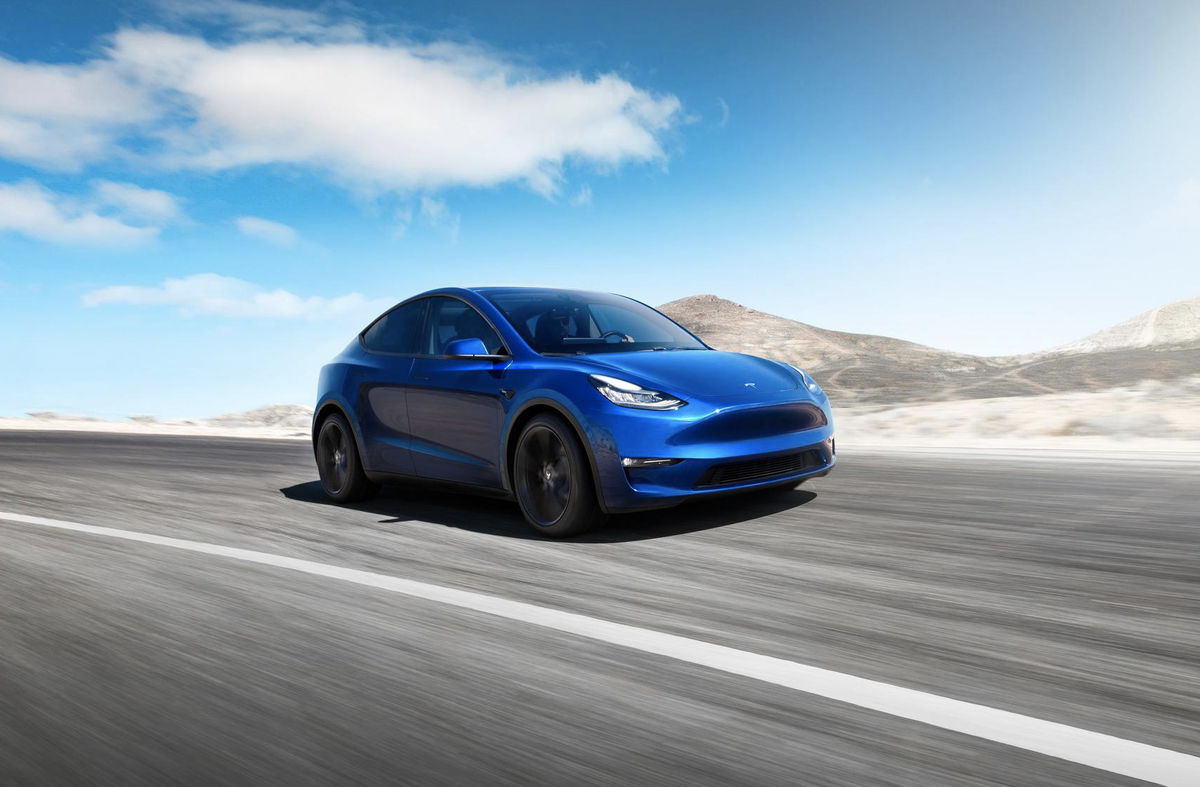 Кроссовер Tesla model y