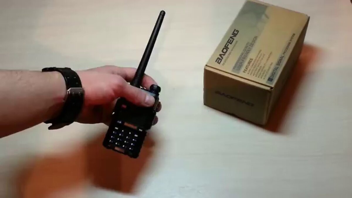 Устройство, с  помощью которого телефоны граждан могут прослушиваться полицейскими.