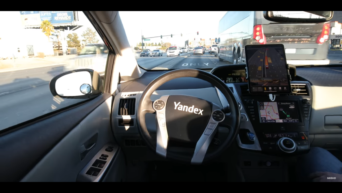 Вырезка из видео с канала  Marques Brownle